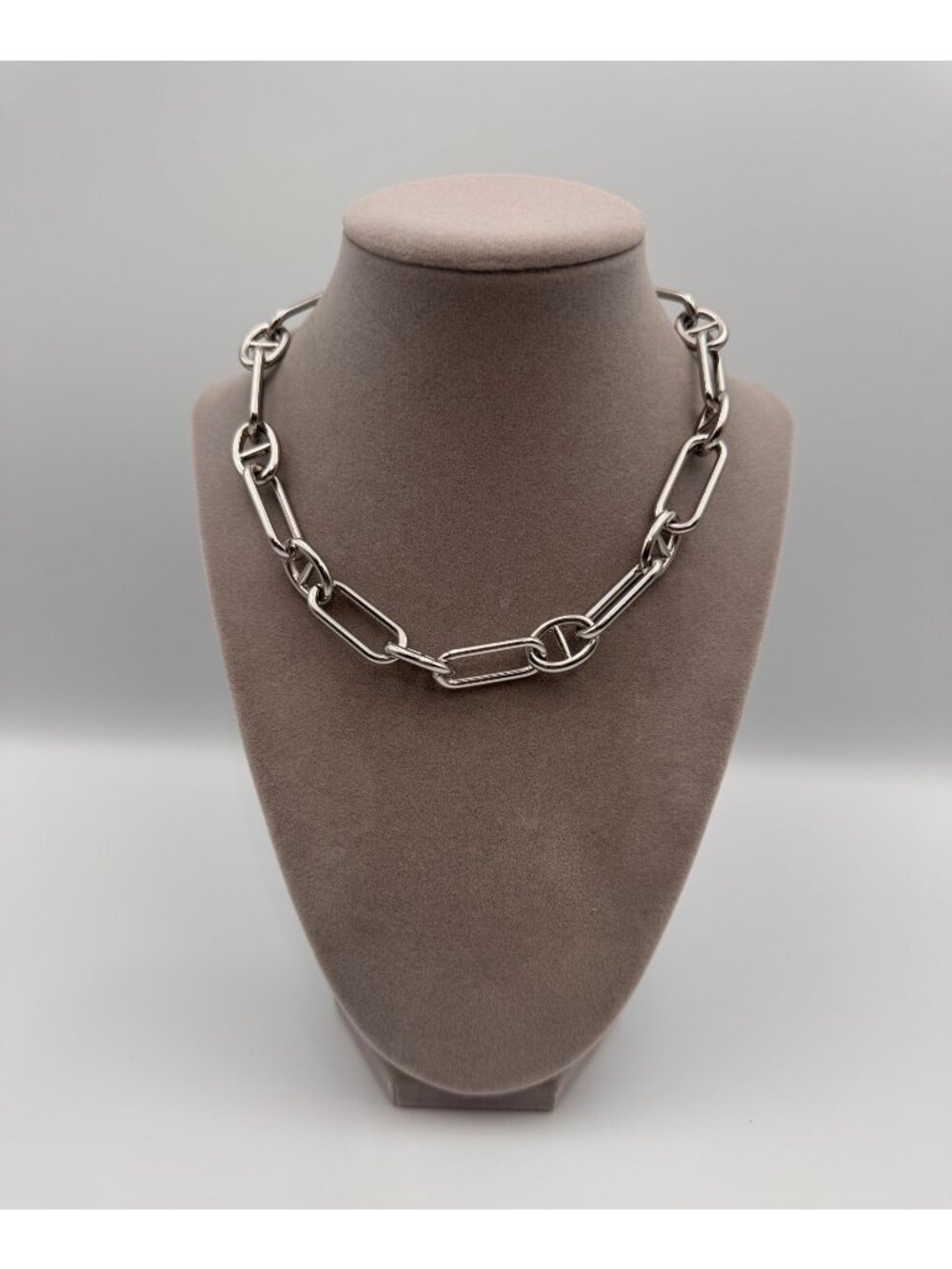 Express Silver Tone Mariner Anchor Oval Paperclip Link Chain Collar Necklace